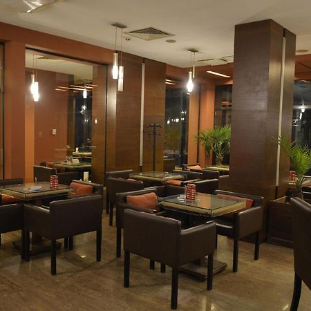 Hotel Presidivm Palace Ловеч Экстерьер фото
