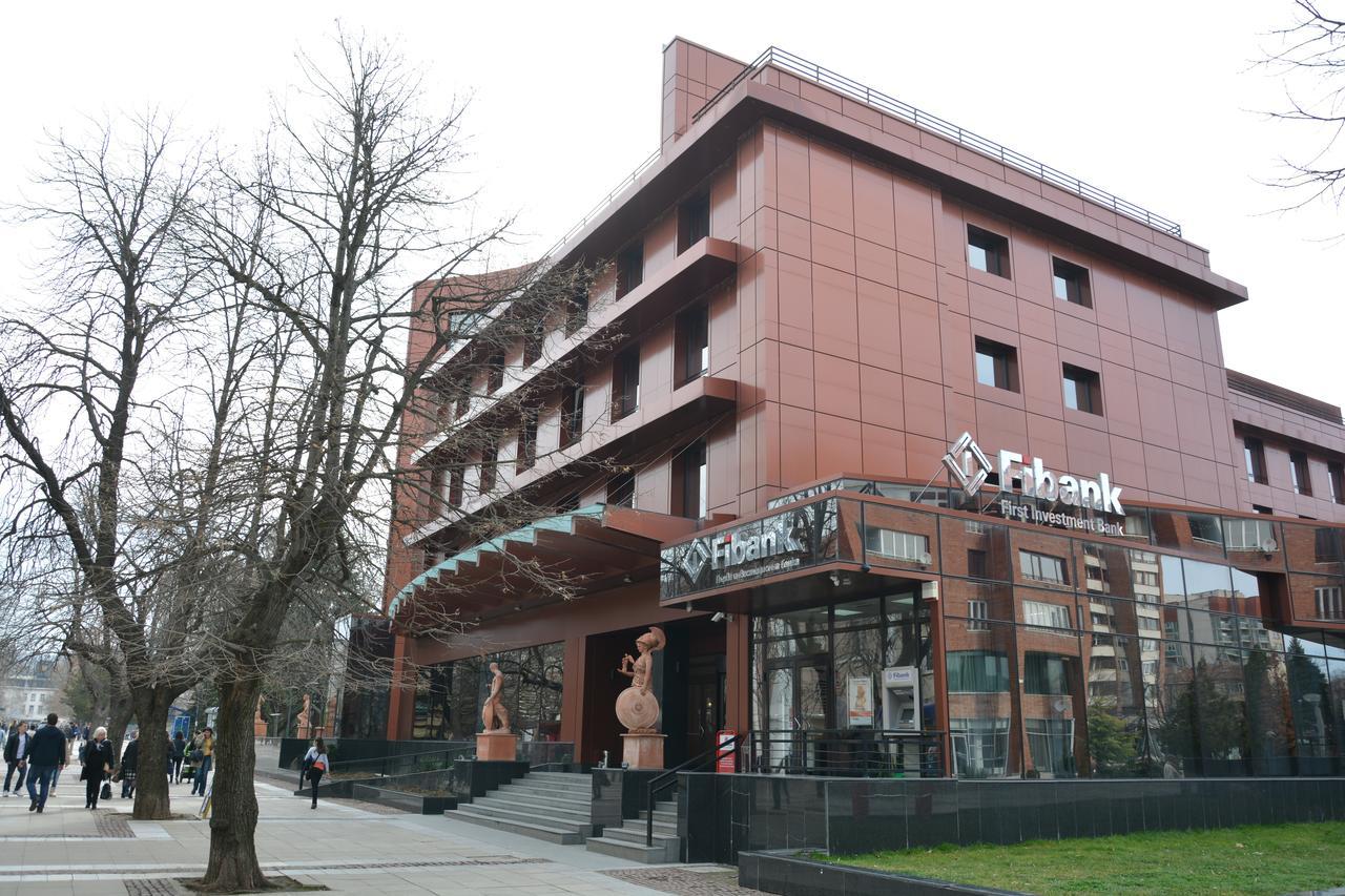 Hotel Presidivm Palace Ловеч Экстерьер фото